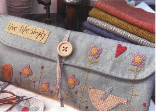 Picture of Class - Cherish Each Day Sewing Case